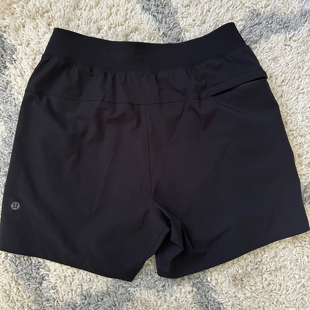 Men’s Lululemon athletica Black Zeroed In Shorts - Picture 3 of 6